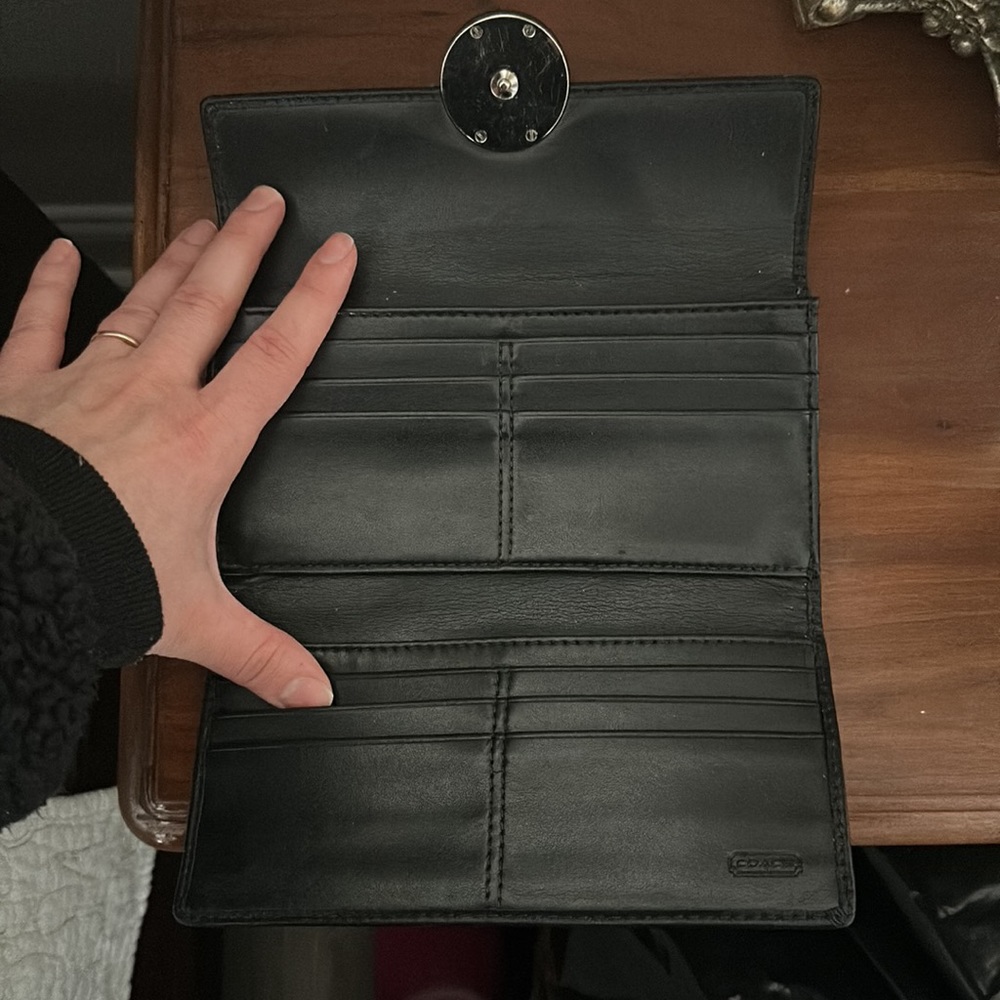 Coach wallet - Picture 2 of 3